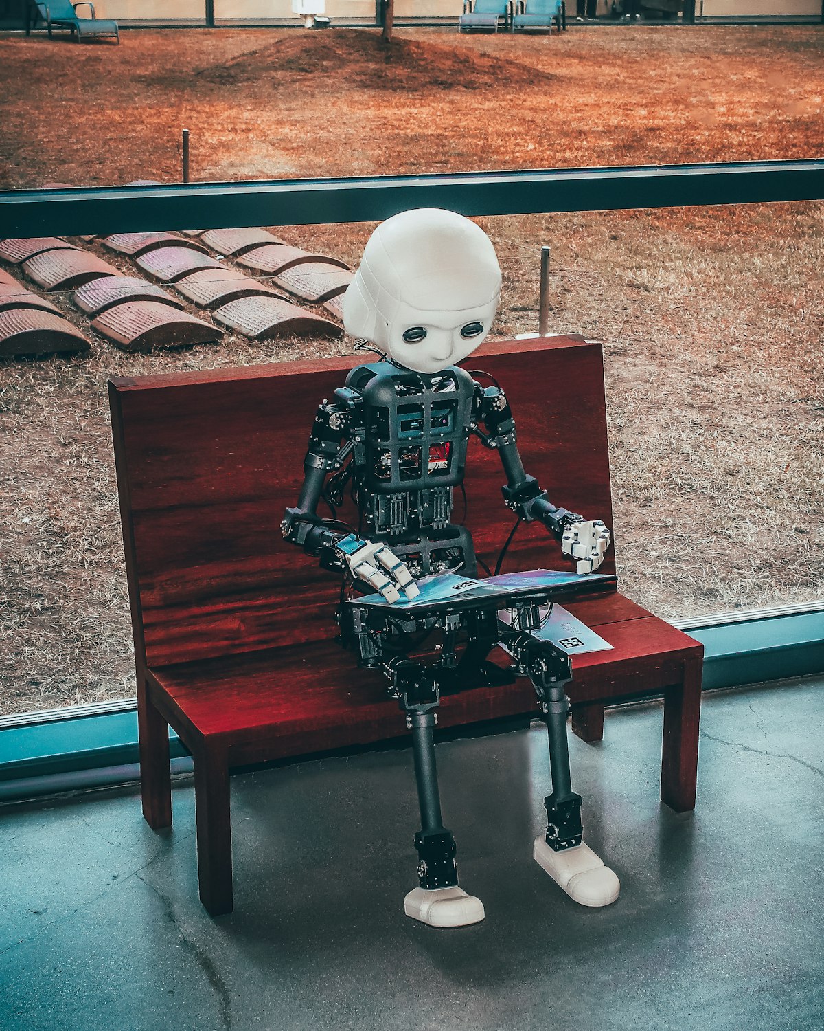 Terobosan Chip Neuromorphic: Melampaui Batas Hukum Moore di Era Superkomputer AI